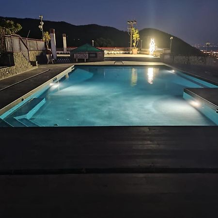 Casa Vacanze Villa Pellegrino Salerno Buitenkant foto